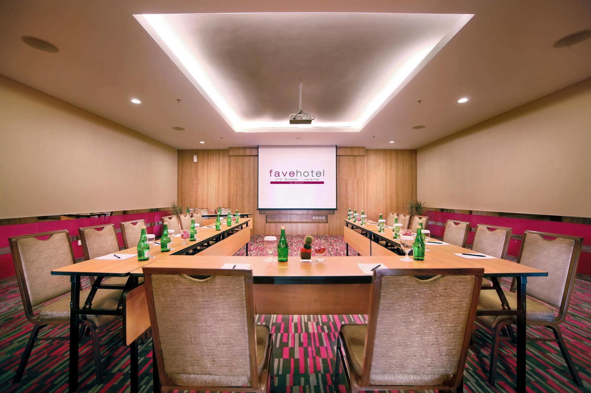 Favehotel Ltc Glodok Jakarta Exterior photo