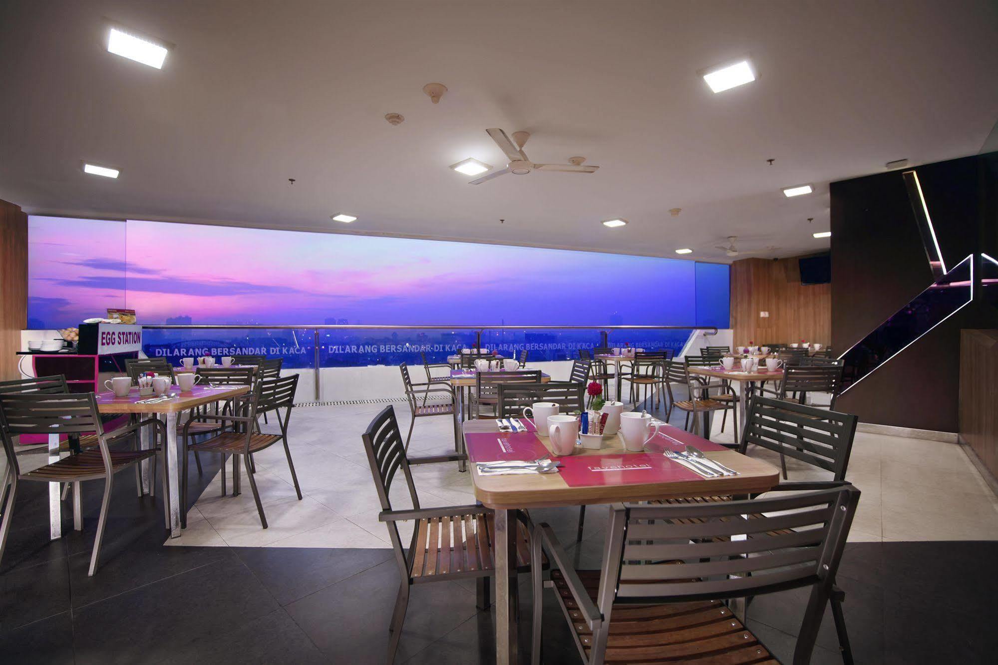 Favehotel Ltc Glodok Jakarta Exterior photo